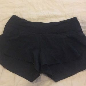 Lululemon seamless SPEED SHORTS🏃‍♀️ shorts size 4